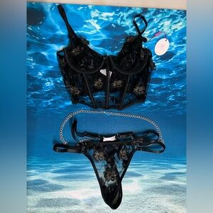 👙Black Floral Women's Midnight Lace Butterfly Corset Set With Chain Detail